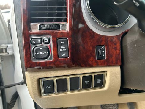 Used 2008 Toyota Sequoia Limited image 19