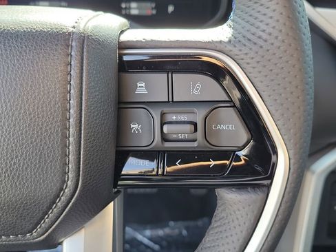 Used 2025 Toyota Tundra Platinum AWD/4WD image 22