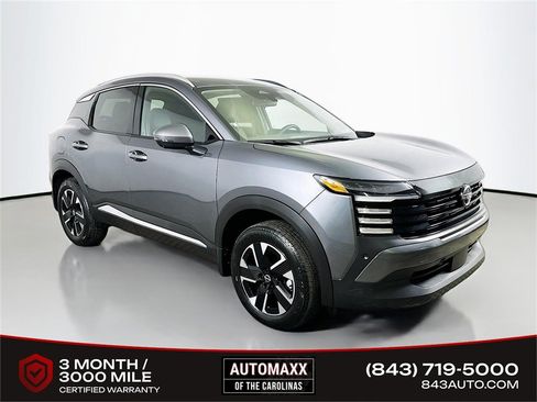 Used 2025 Nissan Kicks SR image 1