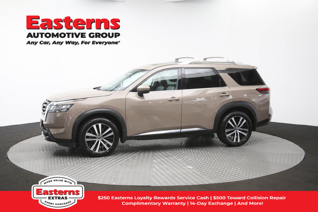 Used 2023 Nissan Pathfinder Platinum w/ Cargo Package AWD/4WD image 62