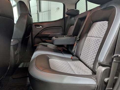 Used 2021 Chevrolet Colorado Z71 w/ Z71 Midnight Edition image 18