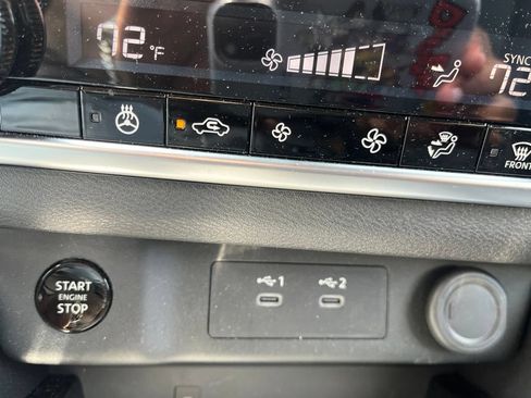 Used 2025 Nissan Rogue Platinum FWD image 20