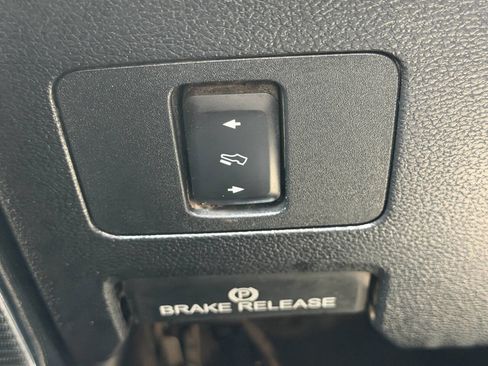 Used 2019 Ford F350 Lariat w/ Lariat Value Package AWD/4WD image 19