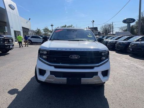 Certified 2025 Ford Expedition Max Platinum AWD/4WD image 10