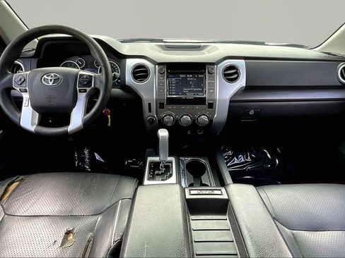 Used 2015 Toyota Tundra SR5 w/ SR5 Upgrade Package image 8