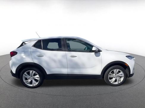 Used 2025 Buick Encore GX Preferred image 16