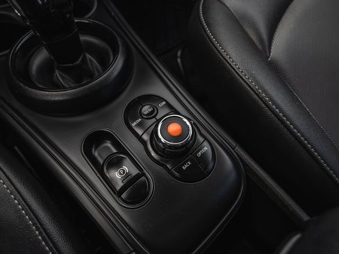 Used 2021 MINI Cooper Countryman image 19