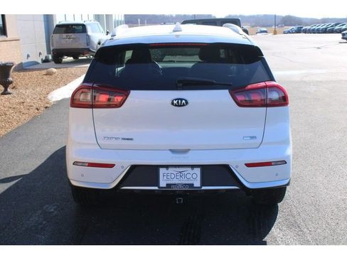 Used 2019 Kia Niro Touring image 4