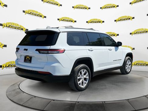 Certified 2022 Jeep Grand Cherokee L Laredo RWD image 5