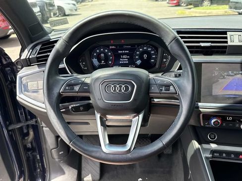 Used 2022 Audi Q3 2.0T Premium w/ Convenience Package AWD/4WD image 19