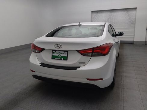 Used 2016 Hyundai Elantra Limited w/ Option Group 04 FWD image 7