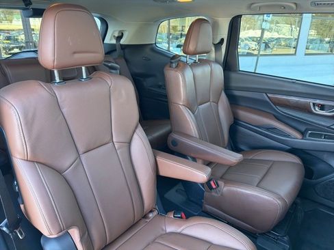 Used 2024 Subaru Ascent Touring image 28