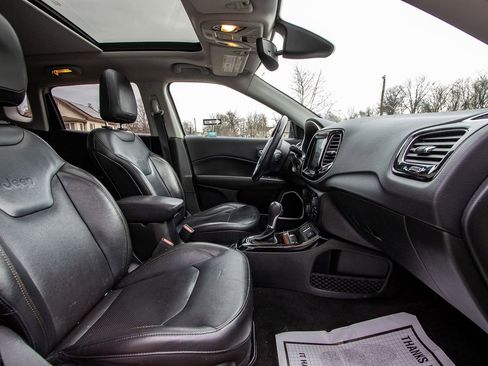 Used 2018 Jeep Compass Limited w/ Navigation Group image 19