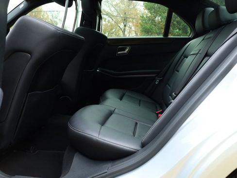 Used 2016 Mercedes-Benz E 350 Sedan image 11