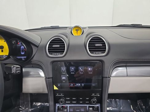 Used 2025 Porsche 718 Boxster GTS image 16