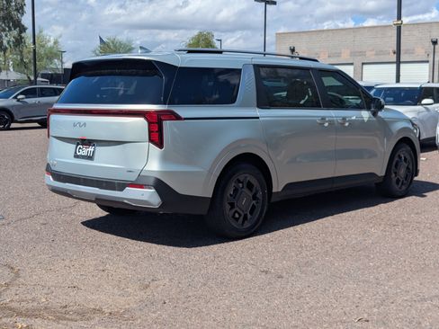 New 2026 Kia Carnival EX image 3