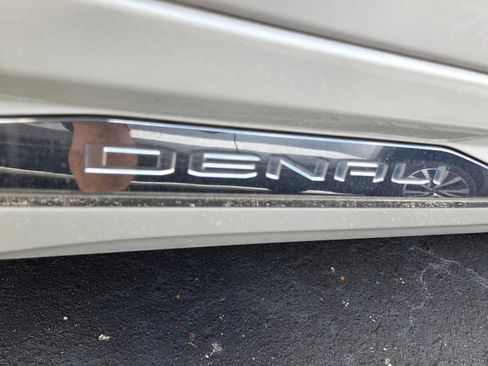 Used 2022 GMC Terrain Denali AWD/4WD image 4