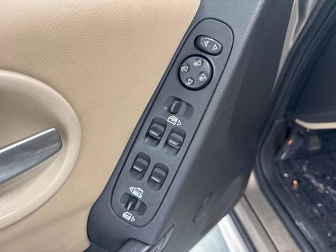 Used 2007 Pontiac Grand Prix FWD image 19