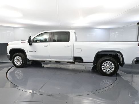 Used 2023 Chevrolet Silverado 2500 LT AWD/4WD image 11