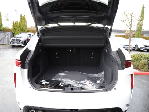 New 2026 Jaguar F-PACE SVR image 15