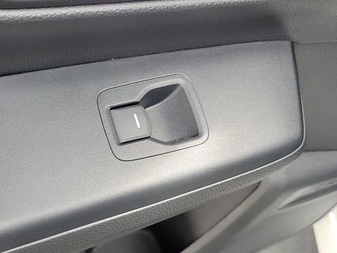 Used 2025 Honda CR-V Sport image 17