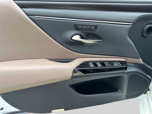 New 2025 Lexus ES 350 350 image 15