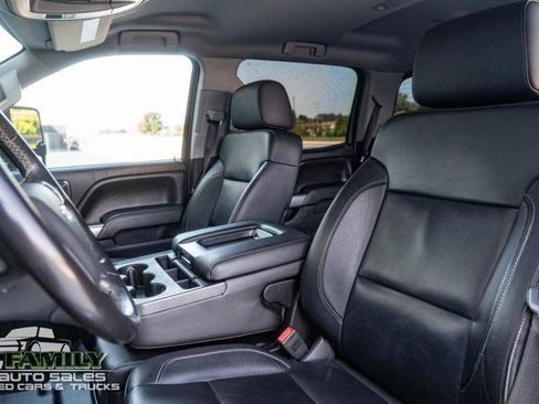 Used 2015 Chevrolet Silverado 2500 LT w/ LT Convenience Package AWD/4WD image 19