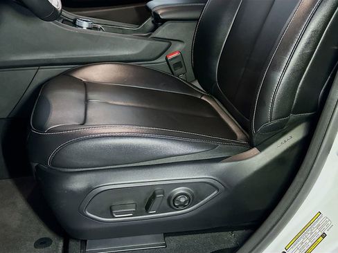 Used 2024 Jeep Grand Cherokee Limited w/ Trailer Tow Package image 18