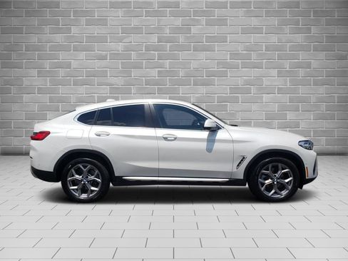 Certified 2025 BMW X4 xDrive30i w/ Premium Package AWD/4WD image 4