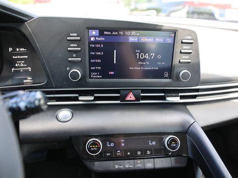 Certified 2023 Hyundai Elantra SEL FWD image 19