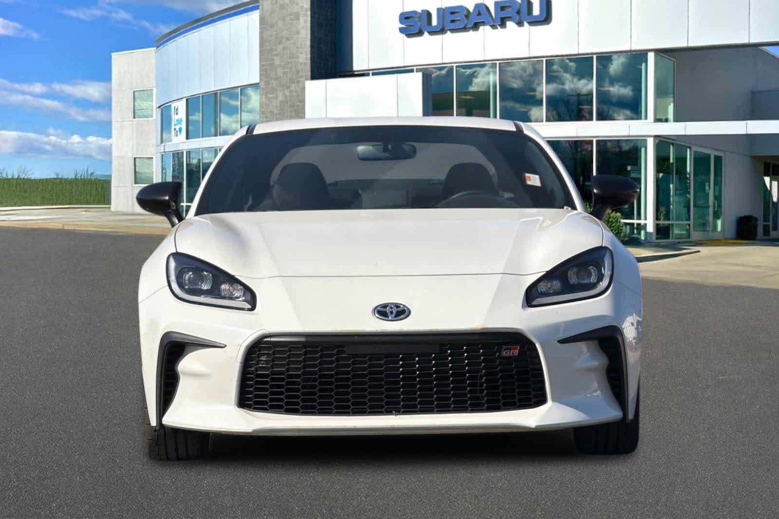 Used 2024 Toyota GR86 Premium RWD image 9