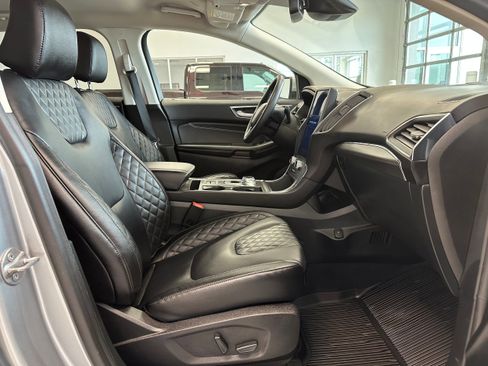 Used 2024 Ford Edge Titanium w/ Equipment Group 301A AWD/4WD image 15