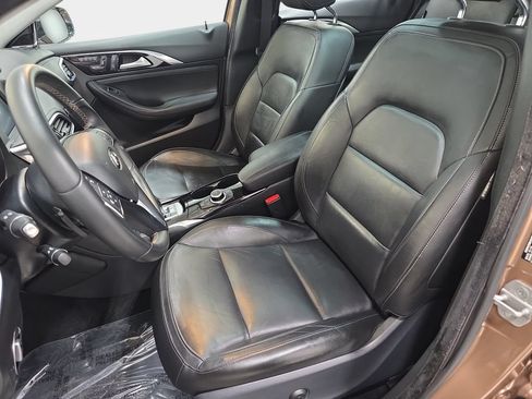 Used 2017 INFINITI QX30 Premium w/ Navigation Package AWD/4WD image 13