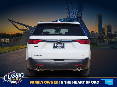 Used 2023 Chevrolet Traverse RS w/ LPO, Floor Liner Package FWD image 6