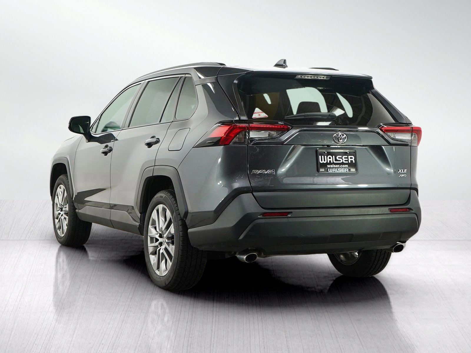 Used 2023 Toyota RAV4 XLE Premium AWD/4WD image 3