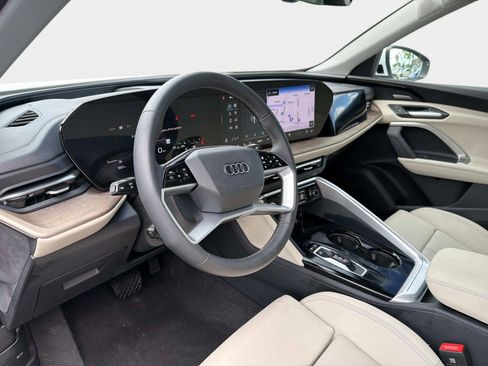 Used 2025 Audi Q5 Premium Plus image 39