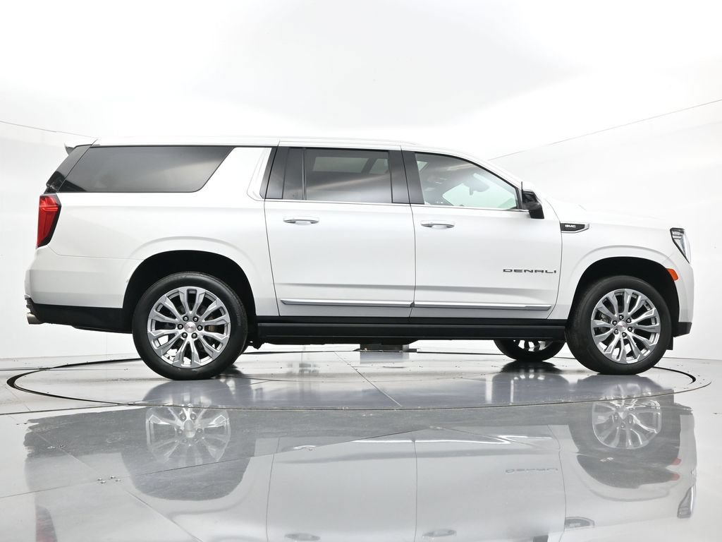 Used 2023 GMC Yukon XL Denali w/ Max Trailering Package AWD/4WD image 35