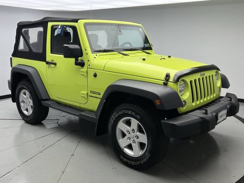 Used 2017 Jeep Wrangler Sport AWD/4WD image 7