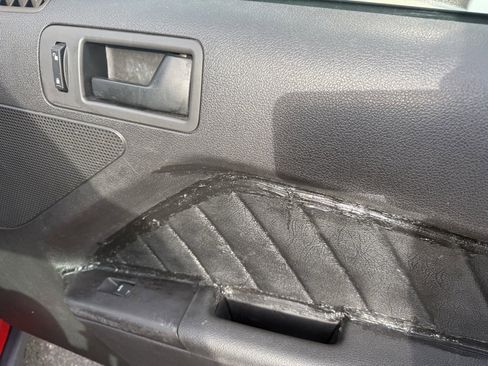 Used 2011 Ford Mustang Coupe w/ 101A Rapid Spec Order Code image 37