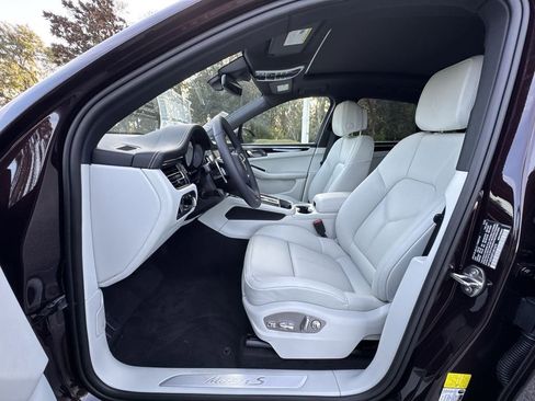 New 2026 Porsche Macan S image 7