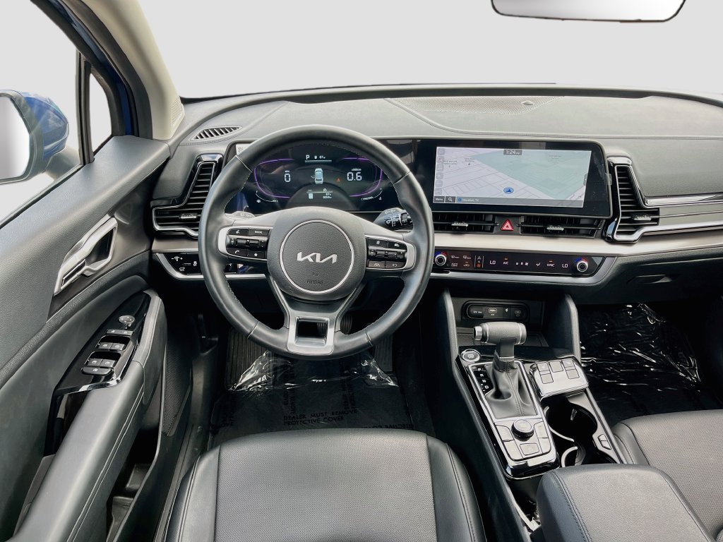 Used 2025 Kia Sportage EX w/ Premium Package FWD image 23