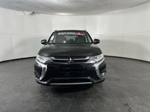 Used 2018 Mitsubishi Outlander SEL AWD/4WD image 3