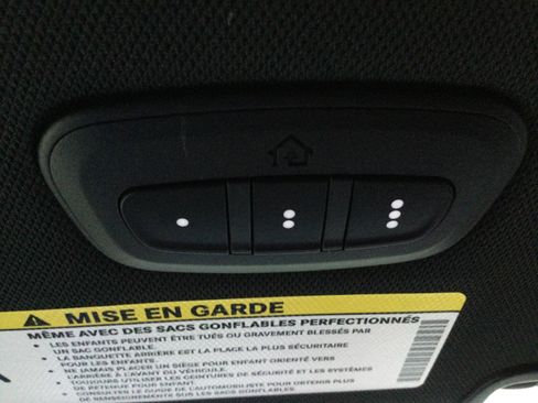 New 2026 Chrysler Pacifica Select image 17