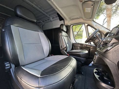 Used 2023 RAM ProMaster 2500 FWD image 29
