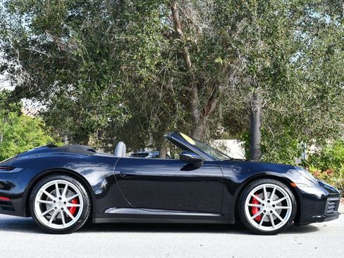 Used 2022 Porsche 911 Carrera 4S image 36