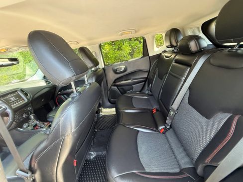 Used 2019 Jeep Compass Trailhawk w/ Cold Weather Group AWD/4WD image 43