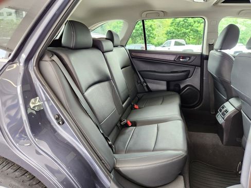 Used 2016 Subaru Outback 2.5i Limited AWD/4WD image 19
