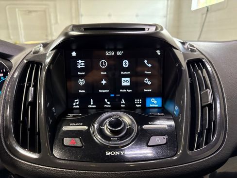 Used 2016 Ford Escape Titanium w/ Equipment Group 301A FWD image 17