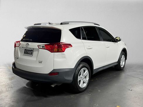 Used 2013 Toyota RAV4 XLE AWD/4WD image 3