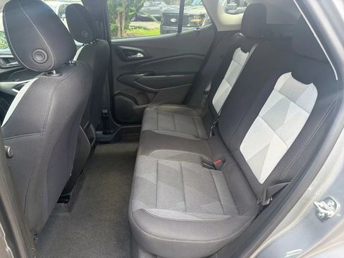 Used 2026 Chevrolet Trax LS FWD image 13